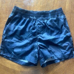 Old Navy Active Gray / Black Shorts XL (14-16)
